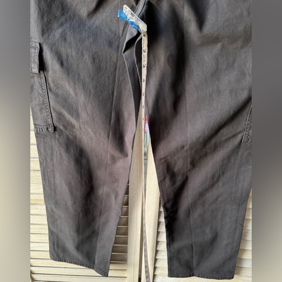 American Eagle Outfitters Women’s  Black Cargo Pants. Size 8. NWT. Streetwear - Picture 15 of 16